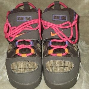 Nike Air Retro "CB" Charles Barkley.